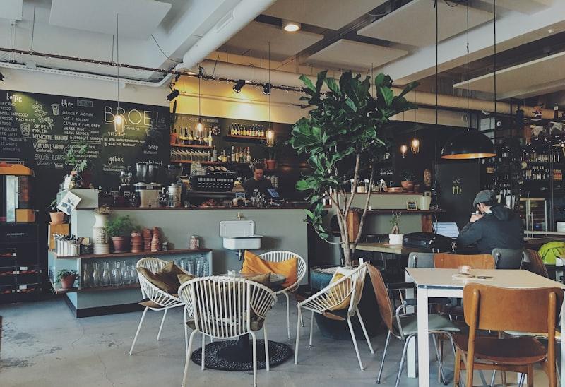 Elite Owl Café bar counter layout